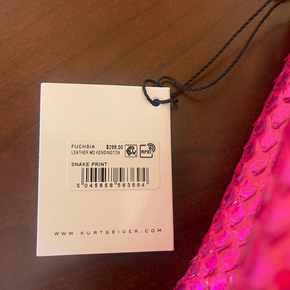 New Kurt Geiger Hot Pink Quilted Chain Shoulder Bag with matching Wallet. - Picture 6 of 6